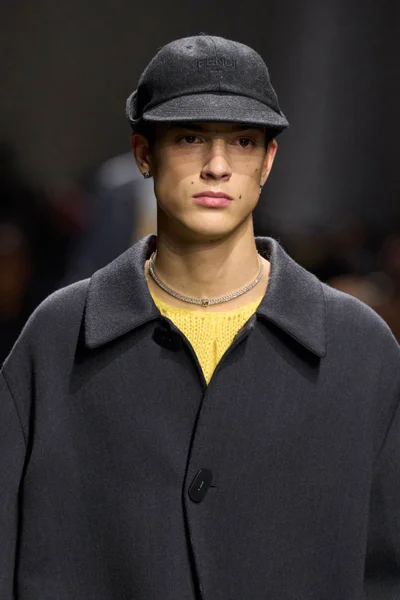 Look 79